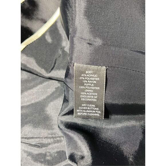 White House Black Market .3/4 Sleeve Tulle Embellished Jacket Size 4 - Picture 6 of 6